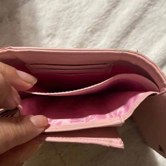 MCM Visetos trifold wallet - Picture 4 of 8